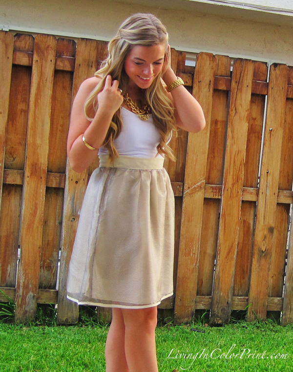 gold skirt outfit of the day, blogger ootd, Etiquette Boutique 