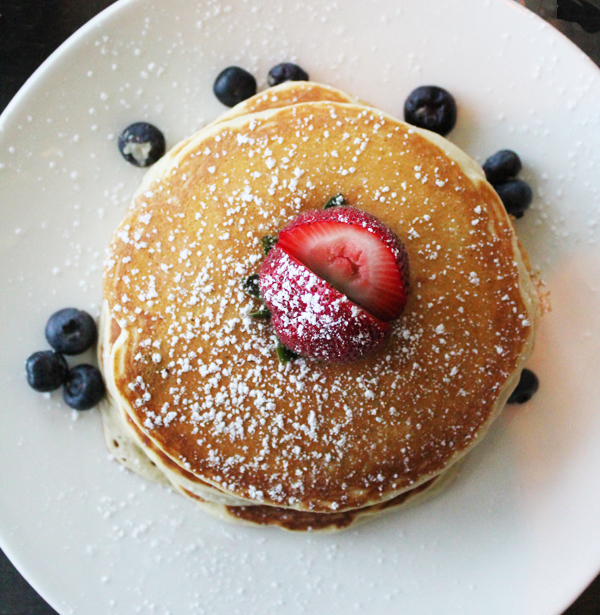 Blueberry Lemon Pancakes | 15th & Vine Miami