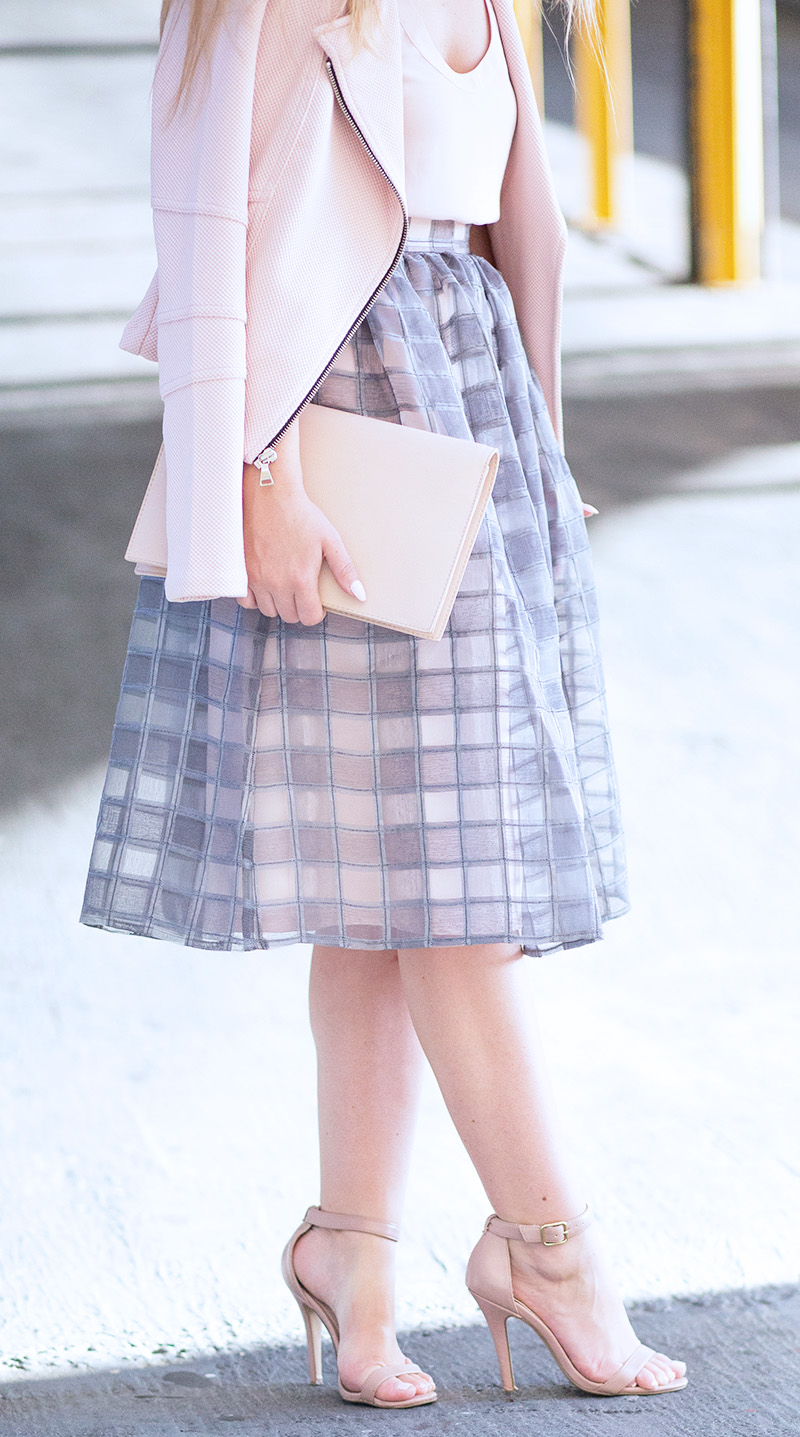 grey-and-blush-pink-outfit