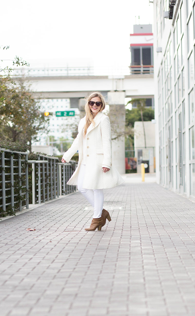 mixing-ivory-and-white-outfit