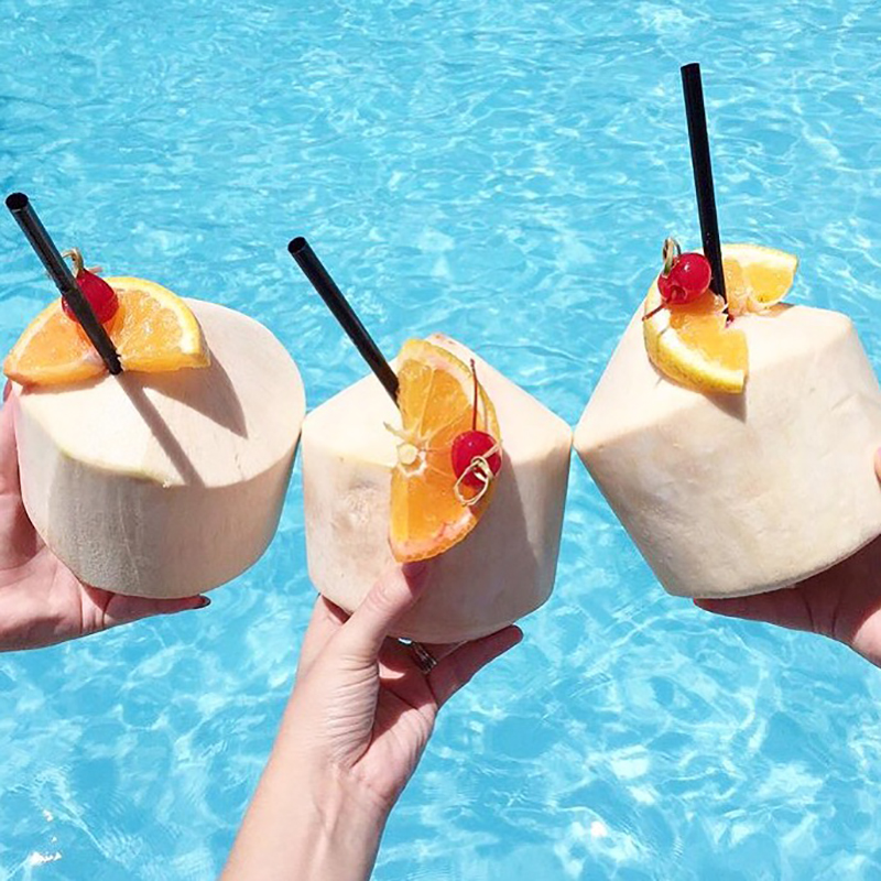 poolside-coconut-drinks