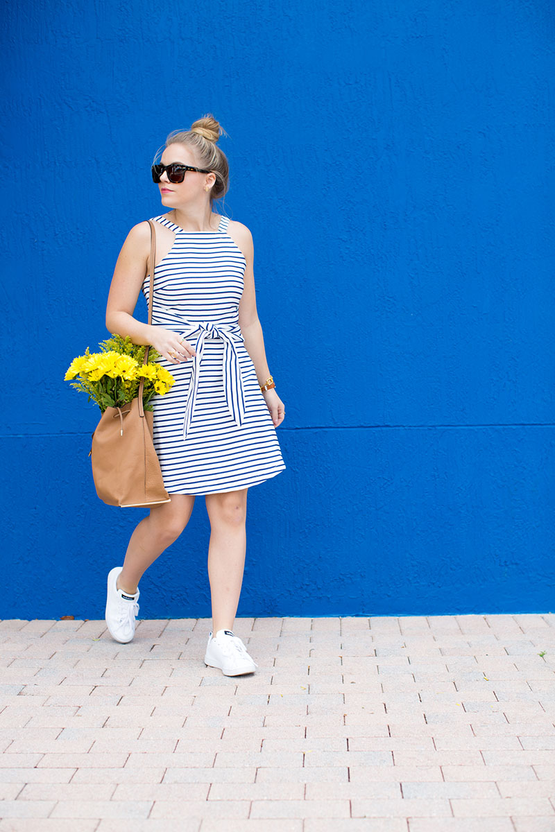 what to wear in napa valley, blue and white stripe dress, adidas neo sneakers, dress and sneakers outfit