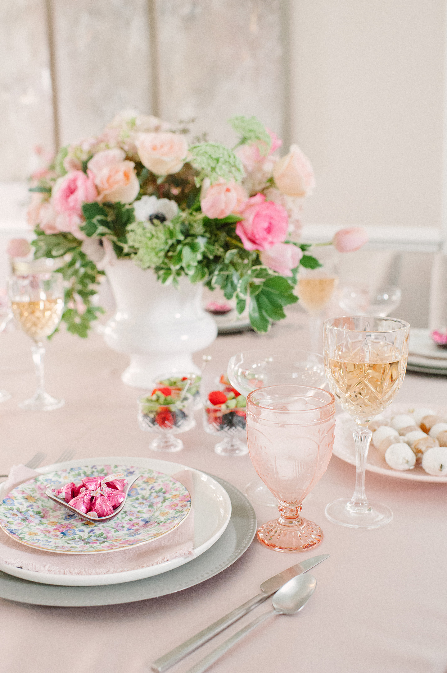 How to Host a Galentine's Brunch