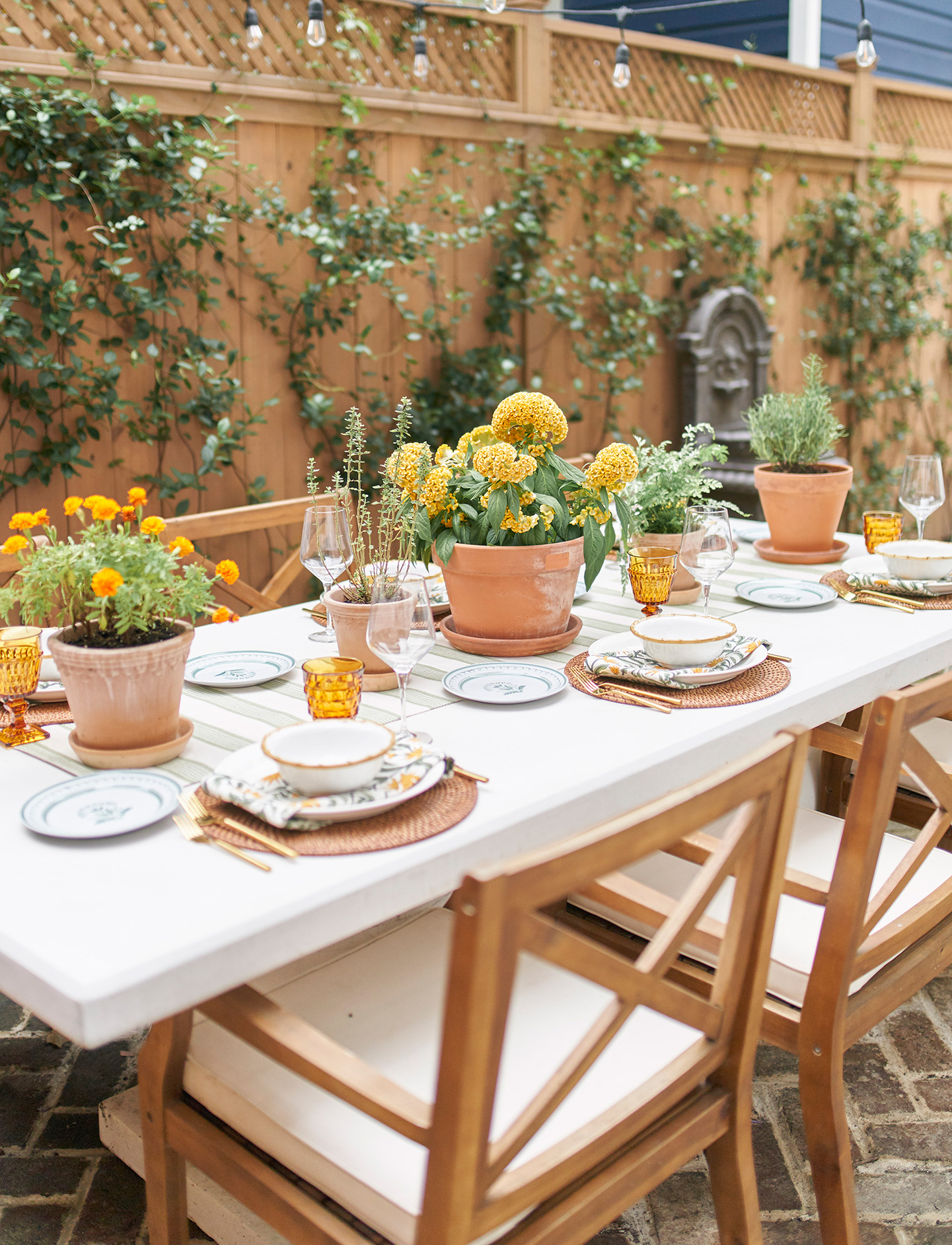 13 Garden Party Themes, Plus Tablescapes and Decoration Ideas - Saffron  Marigold